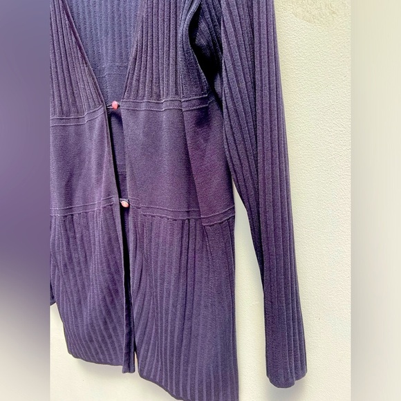 Misook Pleated Skirt and Sweater Navy Blue (L) - Picture 3 of 6